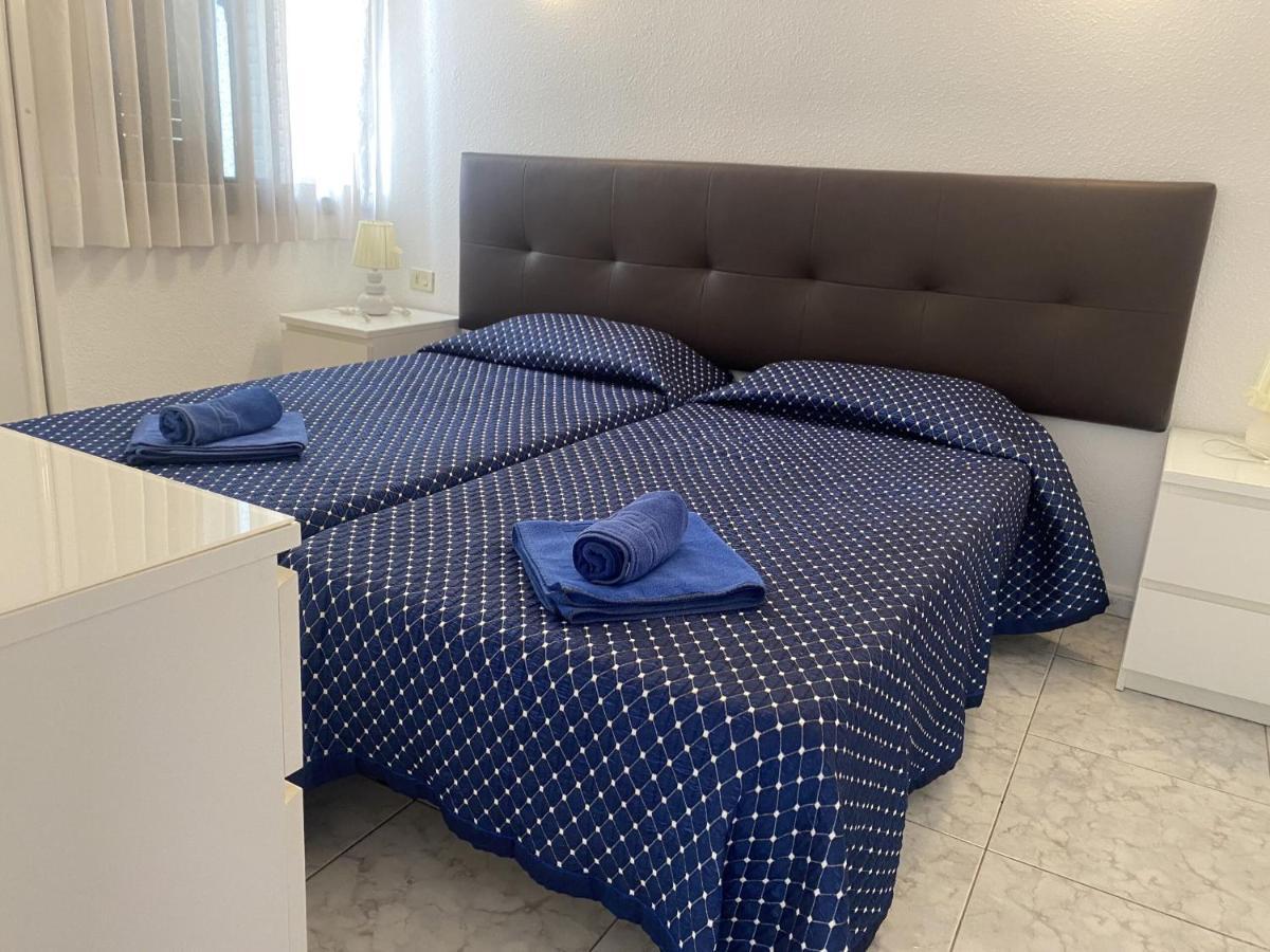Victoria Court Apartment 13A2 Arona  Bagian luar foto